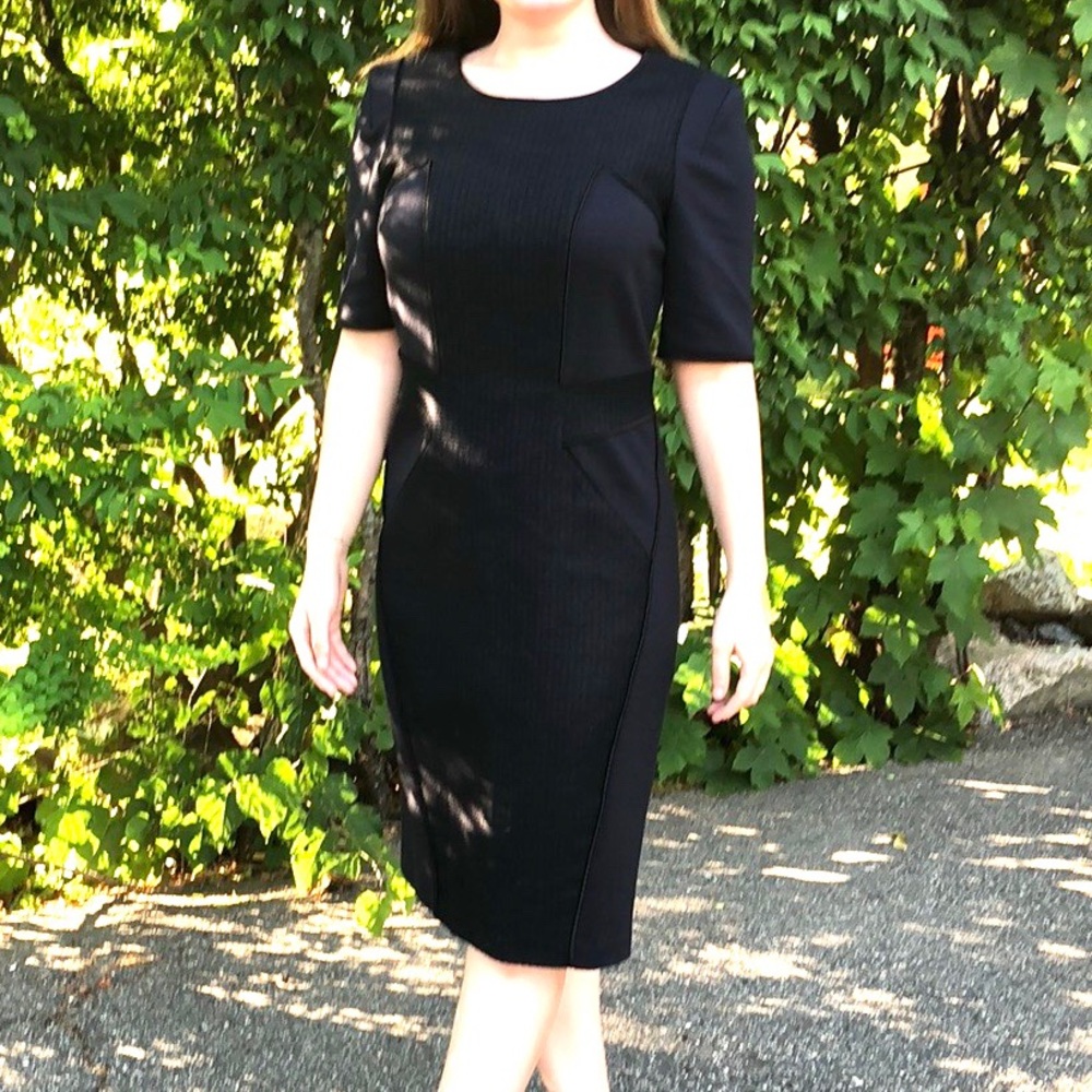 Club Monoco navy sheath/midi